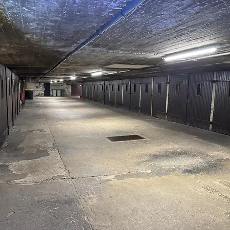 5p 100 M2 Garage 2 Balconiesstrasbourg Center