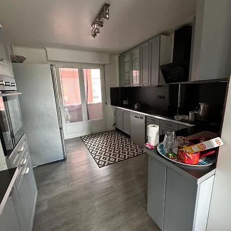 5p 100 M2 Garage 2 Balconiesstrasbourg Center *