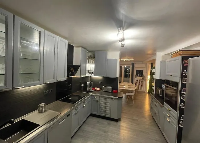 5p 100 M2 Garage 2 Balconiesstrasbourg Center שטרסבורג
