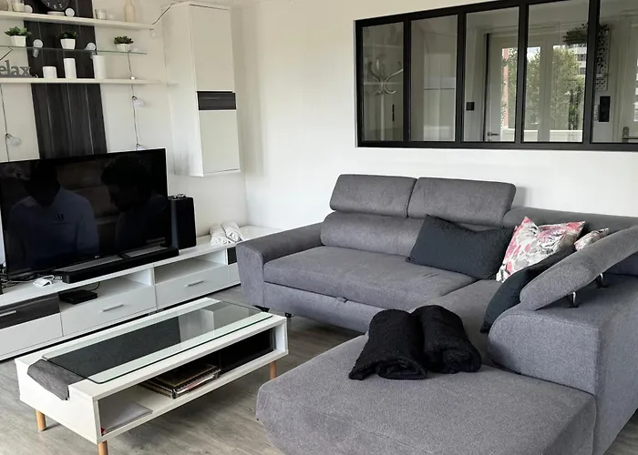 5p 100 M2 Garage 2 Balconiesstrasbourg Center