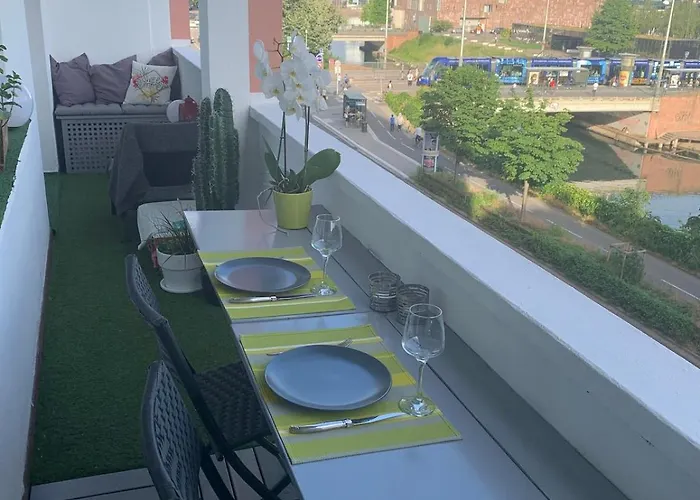 5p 100 M2 Garage 2 Balconiesstrasbourg Center *