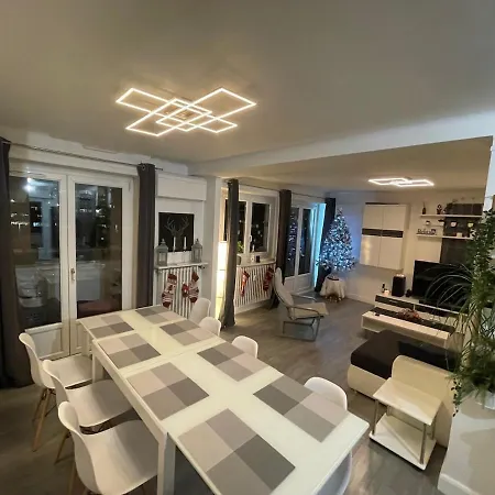 5p 100 M2 Garage 2 Balconiesstrasbourg Center * Strasbourg