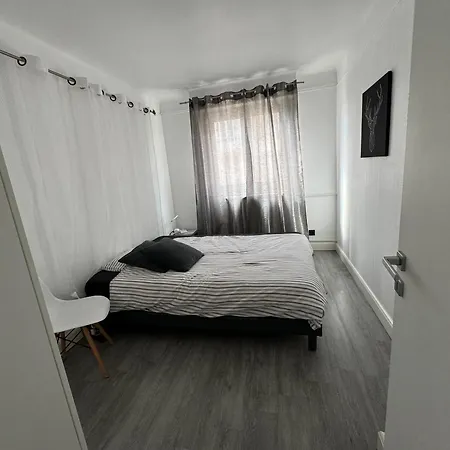 5p 100 M2 Garage 2 Balconiesstrasbourg Center דירה