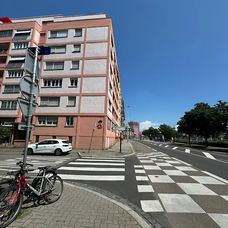 5p 100 M2 Garage 2 Balconiesstrasbourg Center שטרסבורג