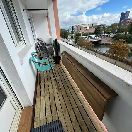 5p 100 M2 Garage 2 Balconiesstrasbourg Center דירה שטרסבורג
