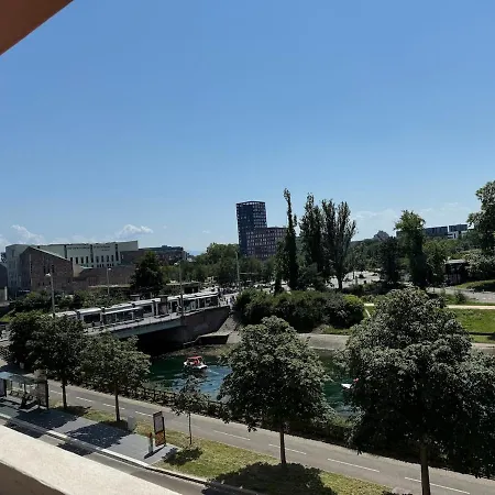 5p 100 M2 Garage 2 Balconiesstrasbourg Center Lägenhet Strasbourg